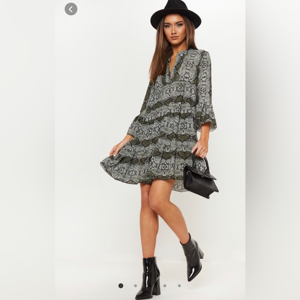 PLT PrettyLittleThing Khaki Chiffon Snake Print V Neck Oversized Dress M/L